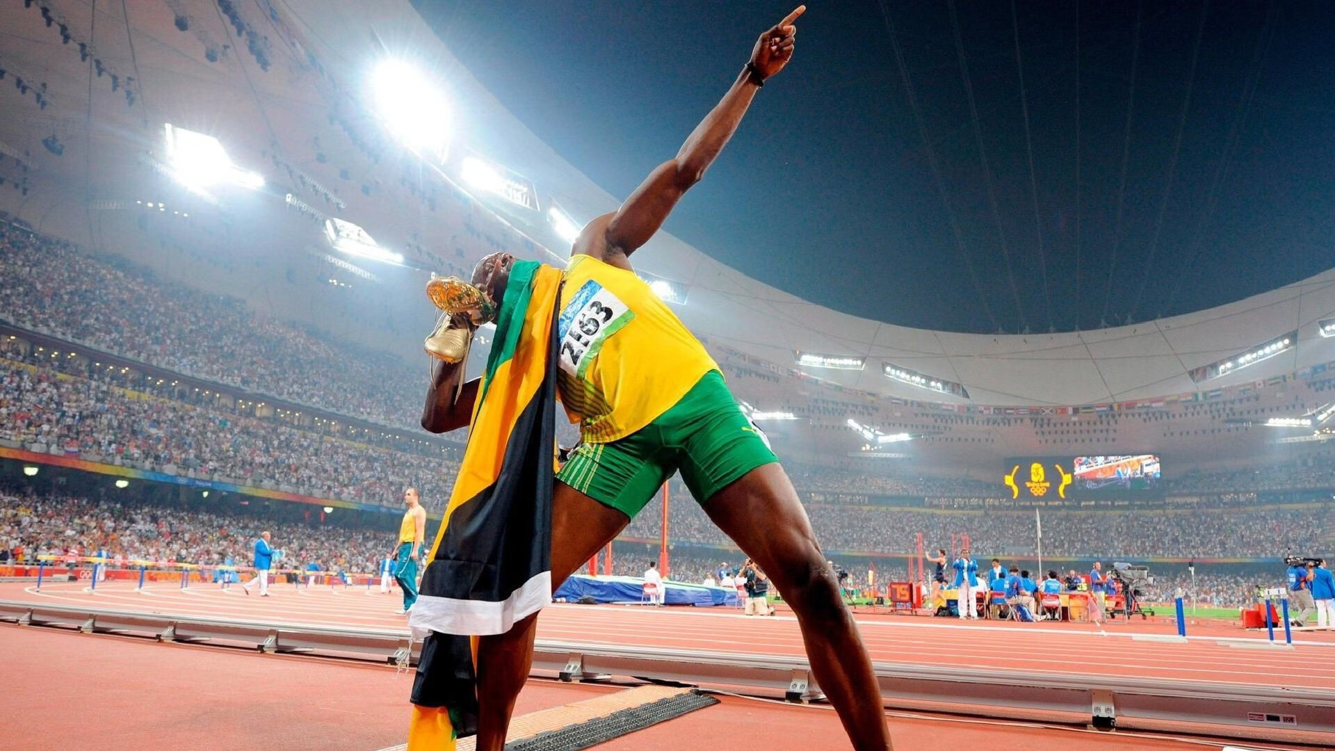 开云备用-体操冠军退役后当教练！首堂课爆满