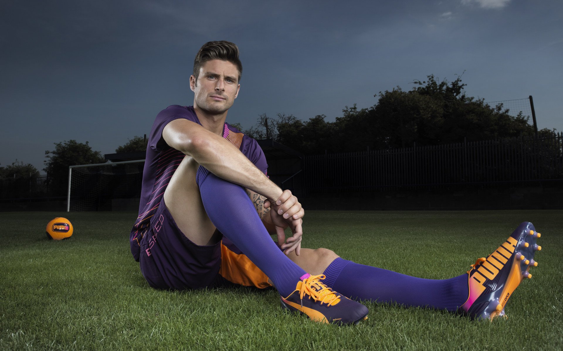 伯恩利大战切尔西：谁能掌控中场主动权？